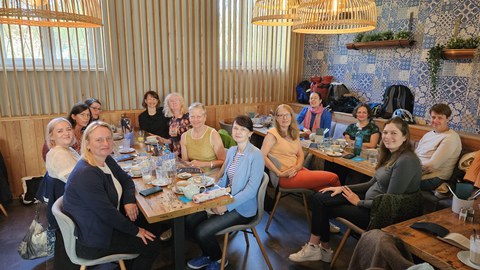 Gruppenbild beim Professorinnenfrühstück