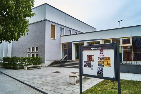 Gebäude mit KIK