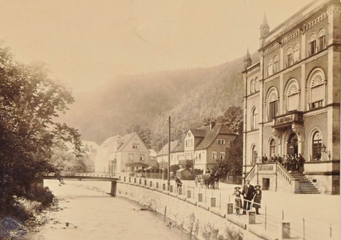 Das Hauptgebäude in Tharandt 1900
