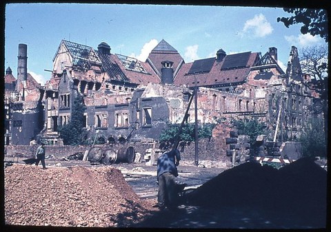 Das ehemalige Landgerichtsgebäude zerstört etwa um 1956/57. Heute Hülsse-Bau.