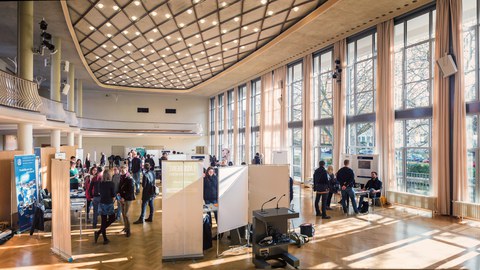 Foto einer Veranstaltung im Dülfersaal der TU Dresden