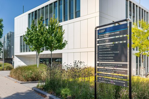 Foto vom TUD-Gebäude