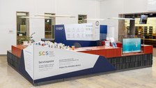  Theke des Service-Center-Studium im Foyer der SLUB