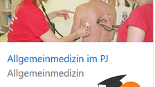 Titelfolie einer Präsentation: Allgemeinmedizin in PJ. Zwei Frauen halten jeweils ihr Stethoskop an den Rücken eines Mannes