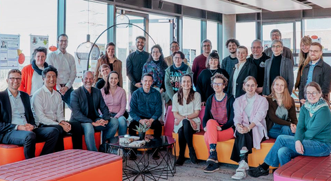 Gruppenfoto des Teams von CampusConnectED
