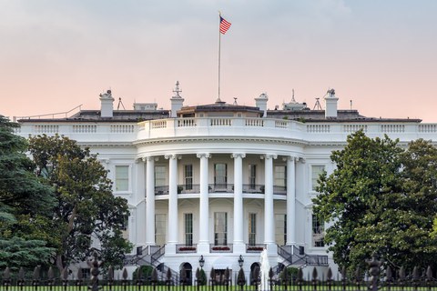 Frontalansicht des Weißen Hauses in Washington D.C.