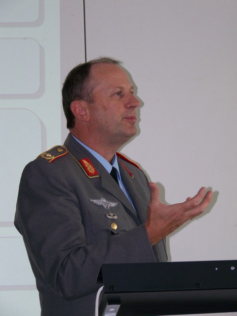 Auslandseinsätze der Bundeswehr 2 - Brigadegeneral Dieter Warnecke