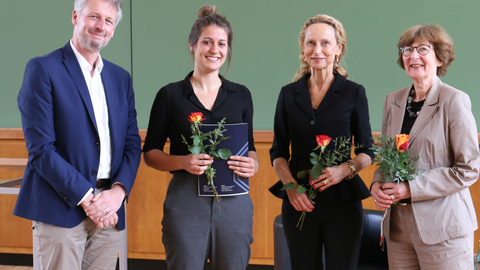 Preisträgerin des Volker-Heinsberg-Preises 2019 Lea Rösler mit Prof. Schorlemer und Kemnitz und Frau Heinsberg-Hartmann