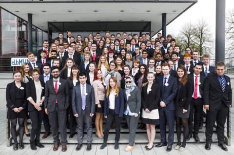 elbMUN2017 Gruppenbild.jpg