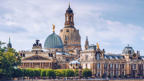 Brühlsche Terassen mit Zitronenpresse und Frauenkirche