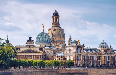 Brühlsche Terassen mit Zitronenpresse und Frauenkirche