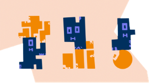 Drei abstrakte blaue Figuren stehen mit etwas Abstand nebeneinander. Auf der linken Figur sind drei orange eckige Elemente, die mittlere Figur steht auf solchen Elementen und die rechte Figur balanciert auf einem orange Kreis.