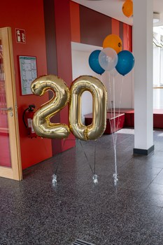 Goldene 20 Ballons