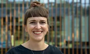 Porträt von Juliane Hoyer