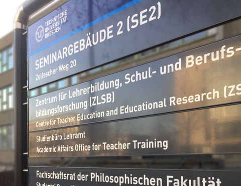 Grußworte des Geschäftsführenden Direktors des ZLSB und des Dekans der Fakultät Erziehungswissenschaften und Vorstellung des Studienbüros Lehramt