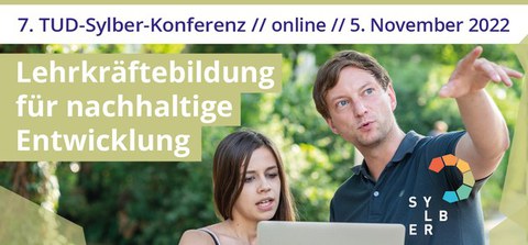 Foto von zwei Personen im Freien, die ein Laptop halten. Darauf die Aufschrift "Lehrkräftebildung für nachhaltige Entwicklung".