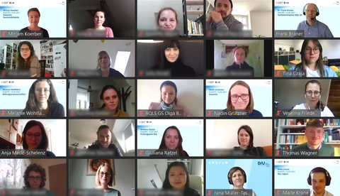 Abbgebildet sind Personen in einer Videokonferenz aus der Berufsbegleitenden Weiterbildung für Lehrkräfte (BQL)