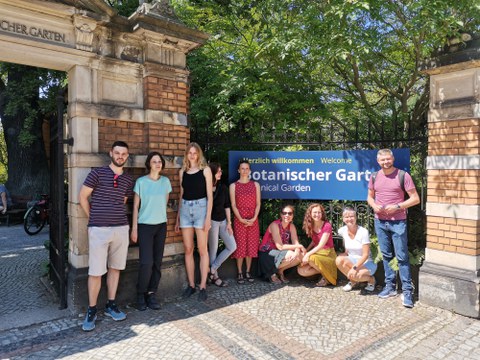 v.l.n.r: Malte Krone (BQL.Digital), Susan Böttcher, Lisa Roch, Dr. Anja Mede-Schelenz, Katharina Weinhold, Aurica Borszik, Dr. Melanie Wohlfahrt, Dr. Peggy Germer (alle BQL-GS), Robert Päßler (BQL.Digital)