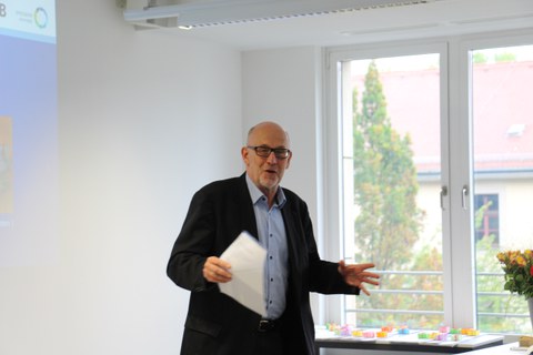 Prof. Niemeier (Geschäftsführer DIU)